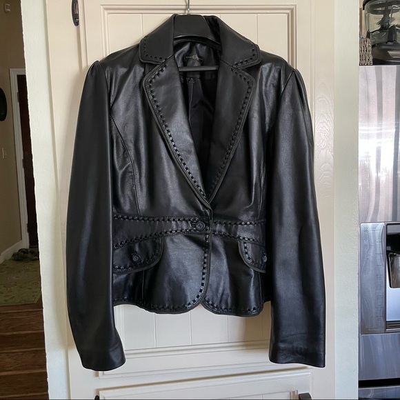Wilsons Leather Jackets & Blazers - XL women’s black leather jacket with beautiful, detailed trim